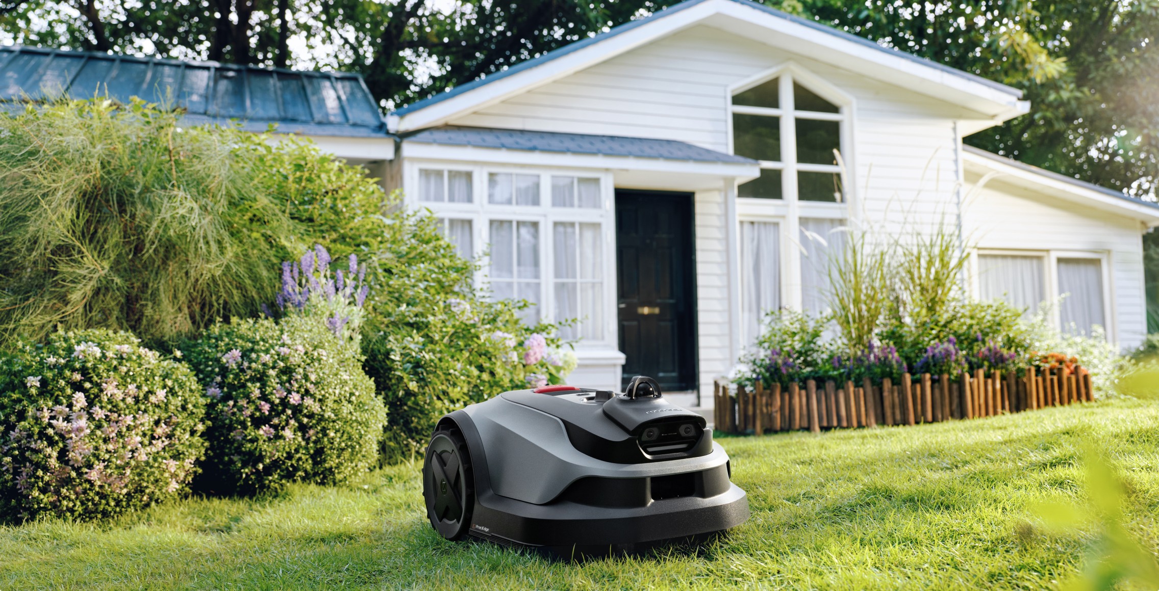Interactive 3D yard map visualizing smart mowing schedule in Roborock app
